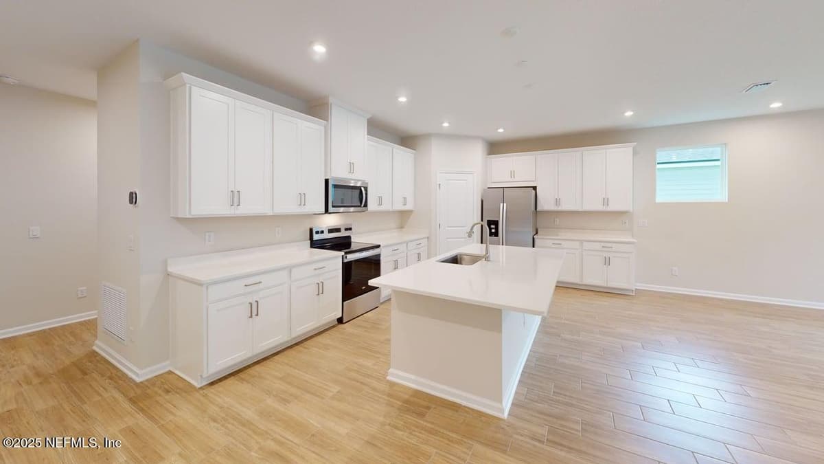 3070 BELLA COLLINA Way, Green Cove Springs, FL 32043, Green Cove Springs, FL - photo 3
