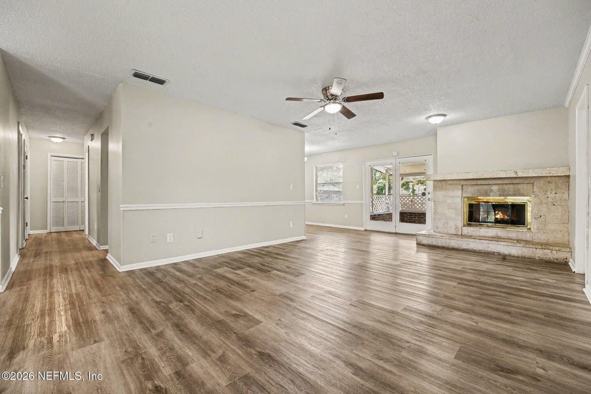 8574 BLACKBERRY Lane E, Jacksonville, FL 32244, Jacksonville, FL - photo 3